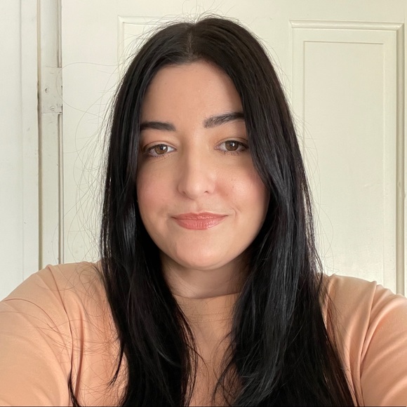 Meet your Posher, Amy - Picture 1 of 1